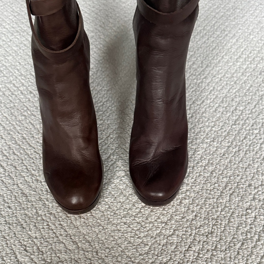 Chloe Rich Brown Leather Heeled Boots - Picture 6 of 6